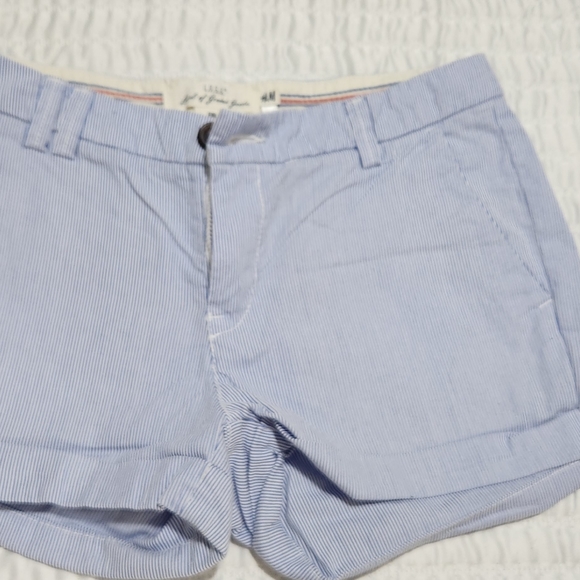 H&M BLUE STRIPE SHORTS SIZE 4 - Picture 11 of 15